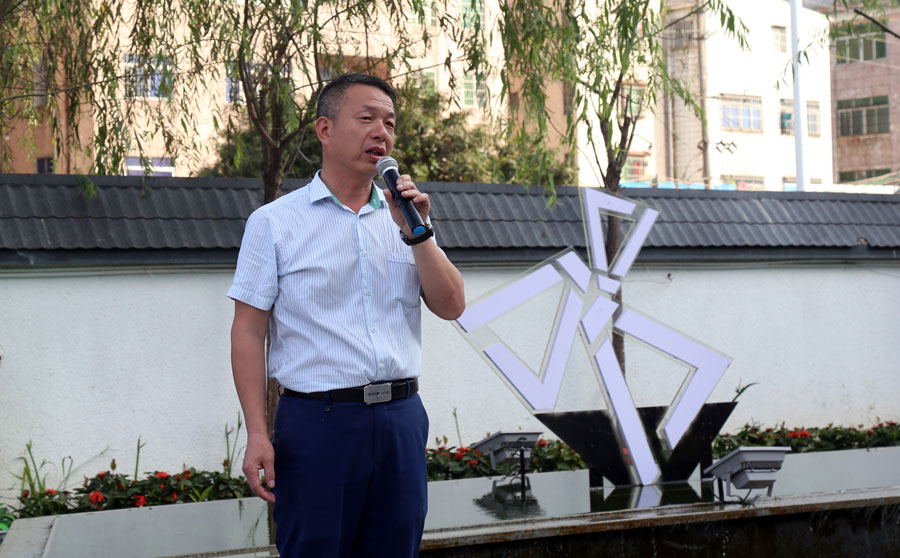 ?，斒宿k公家具鄧總