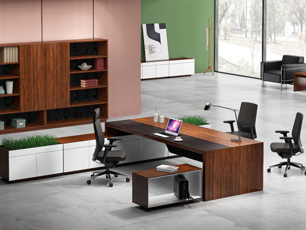 簡(jiǎn)約大班臺(tái)